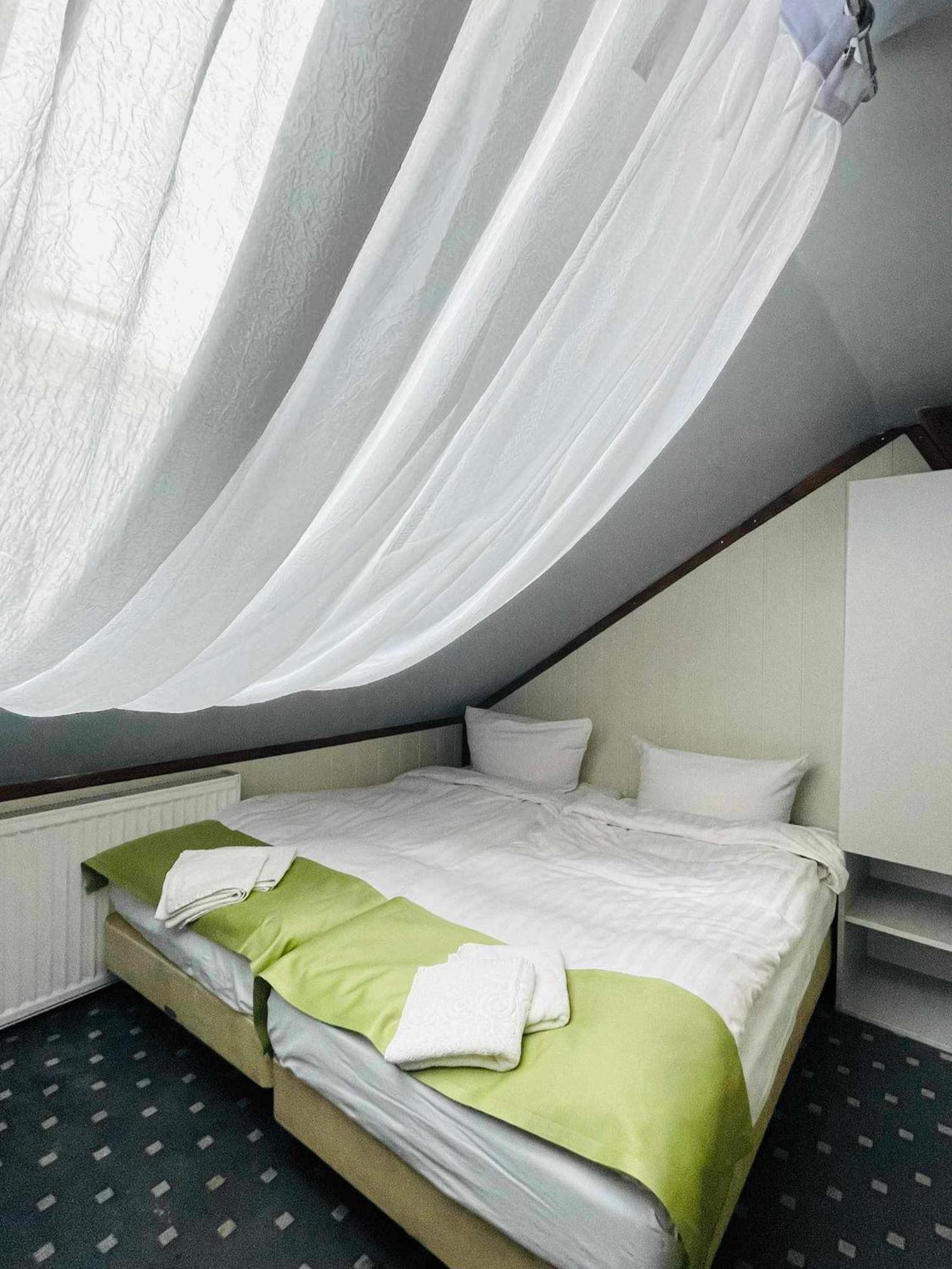 Hotel Keszyca Lesna Екстер'єр фото
