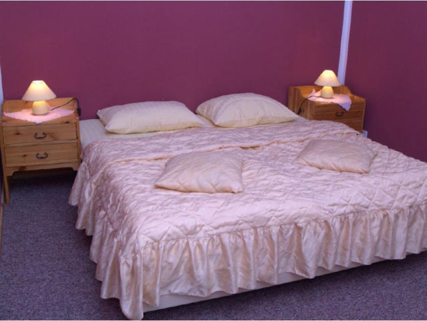 Hotel Keszyca Lesna Екстер'єр фото